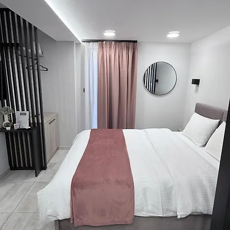 アパート G&e カヴァラ